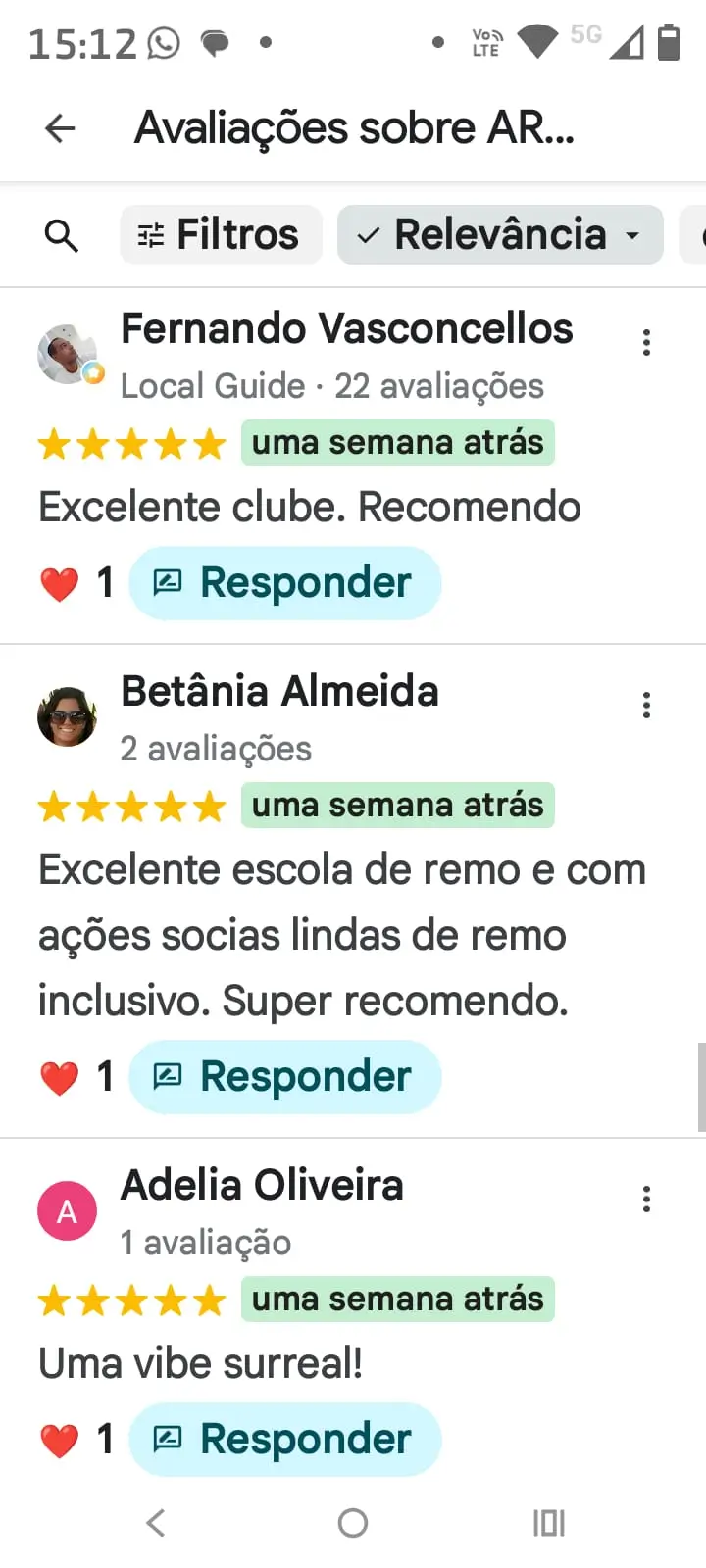 Avaliação de remador no Google elogiando os instrutores e segurança